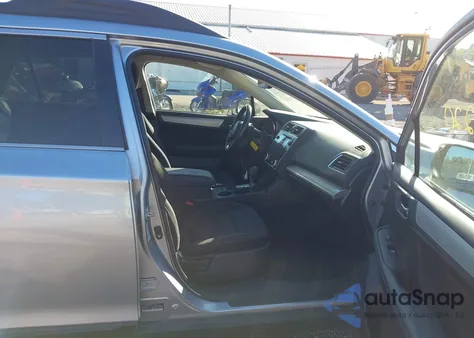 2018 Subaru Outback 2.5I Premium z USA, uszkodzony, nr VIN 4S4BSAFCXJ3395830